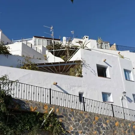 Lovely House With Spectacular View Apartmán
